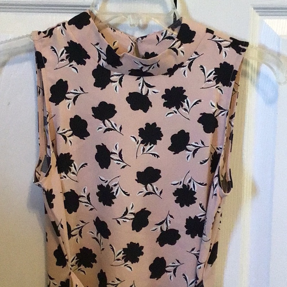 Ann Taylor XXS sleeveless top brand new!
